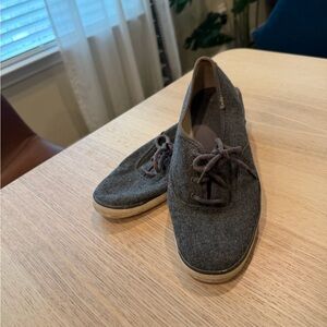 Keds Women’s Dark Gray Felt Lace-Up Sneakers